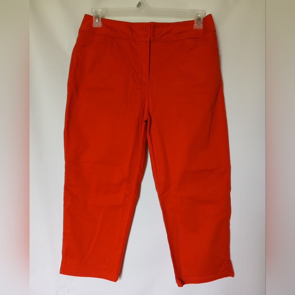 Bill Blass Womens Stretch Capris Size 10 Color Terracotta
